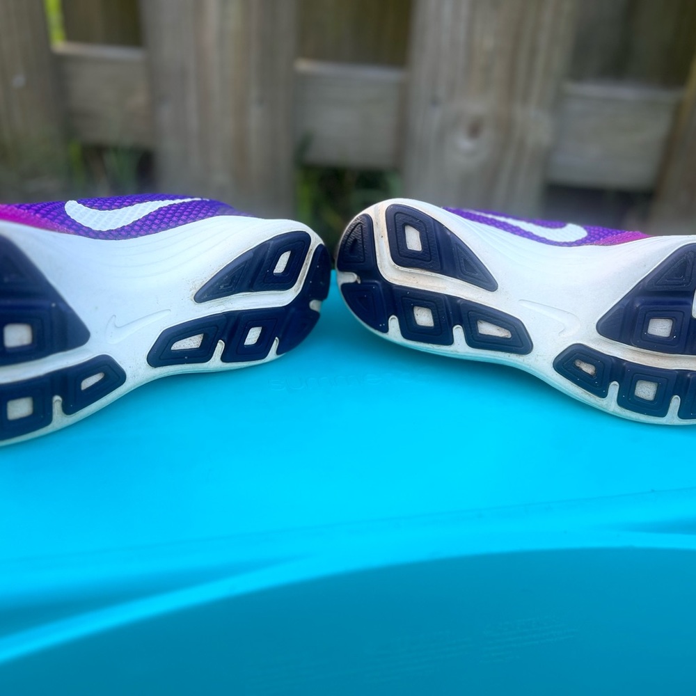 Nike Women's Revolution 3 Running. Purple/White. Size 7.5 - Picture 3 of 8